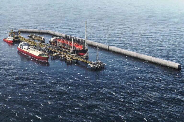 Kosmos Announces FID For Phase 1 Of LNG Project