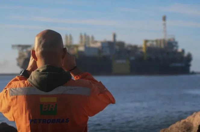 Petrobras Cuts Output By Another 100,000 B/D