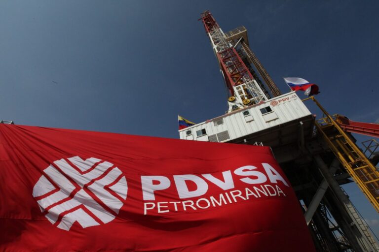 PDVSA Proposes Selling Oil Assets To Private Sector