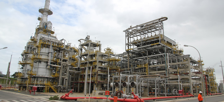 Petrobras To Continue With Refinery Divestments