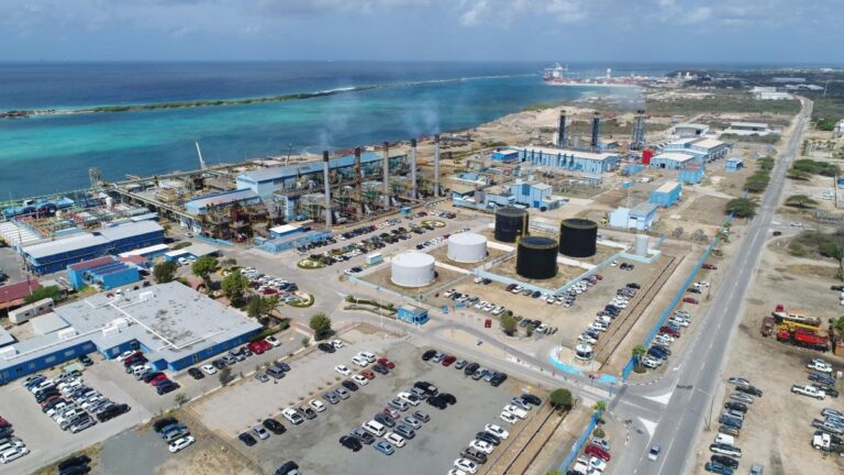 WEB Aruba And Eagle LNG Ink Clean LNG Supply Deal