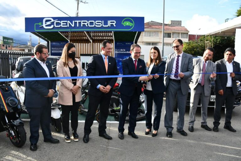 Cuenca Gets its First Electric Vehicle Charging Station