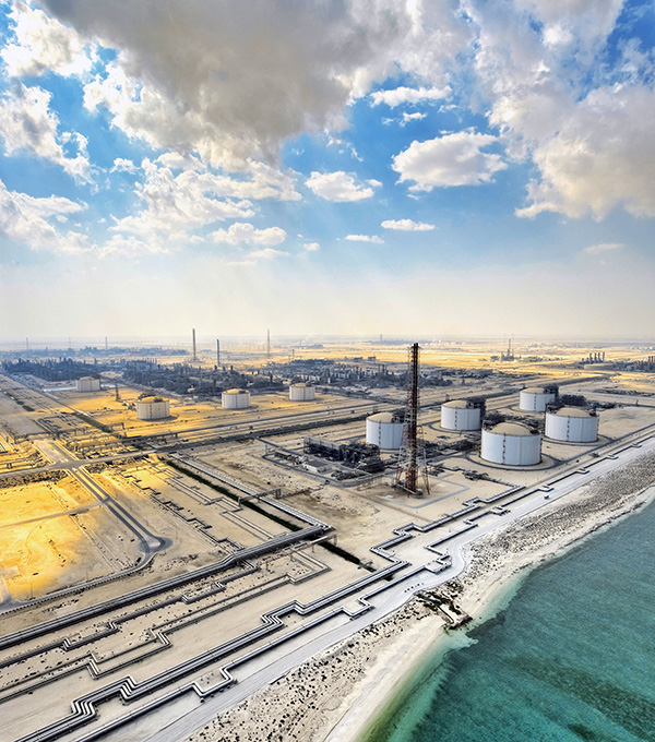 QatarEnergy and Chevron Awarded Early Site Work for RLPP
