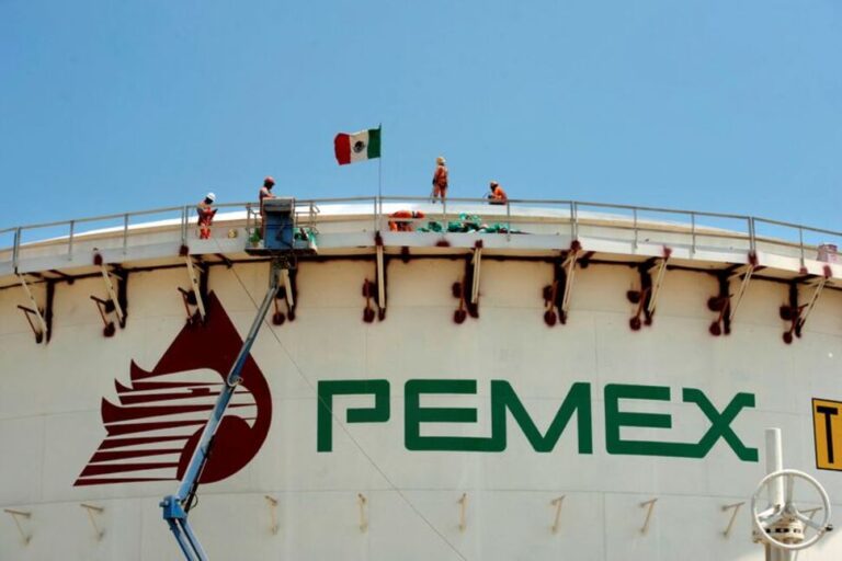 S&P Revises Pemex’s Outlook to Stable