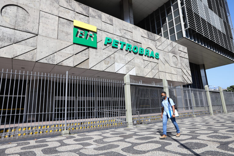Petrobras Updates on Asset Divestments