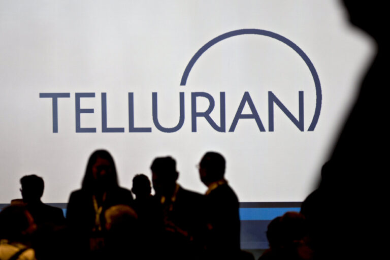 Tellurian Plunges After Axing $1bn Bond for LNG Plant