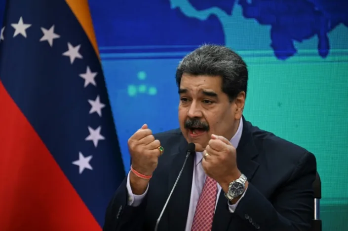 Maduro Calls for ‘Complete Lifting’ of Oil Sanctions