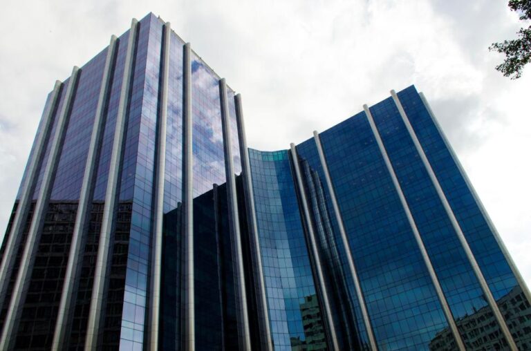 Petrobras Updates on Reimbursement from Partners
