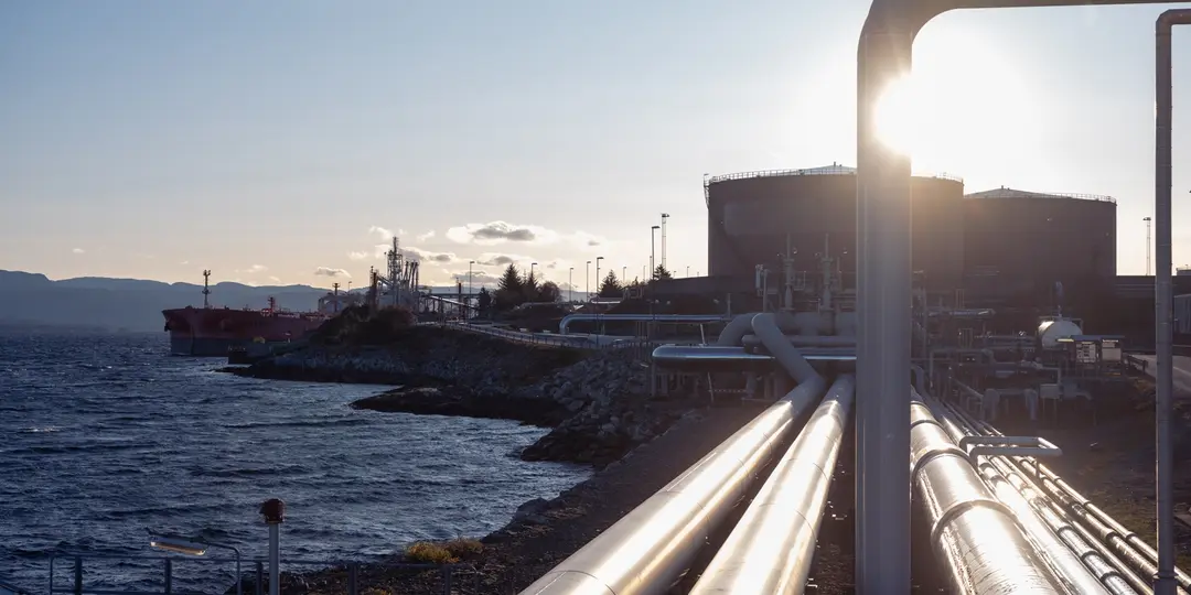 Equinor reports fatal accident at Mongstad refinery involving Crane Norway employee
